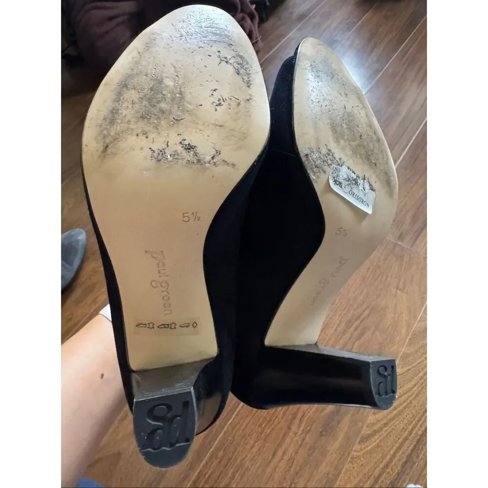 Paul Green 5.5 Malory/Mallory peep-toe ankle bootie in black suede with a gold z